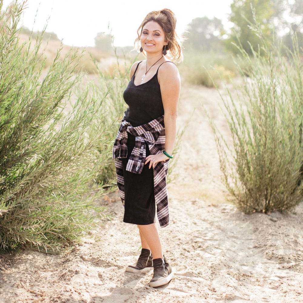 Meet your Posher, Jess! 🖤